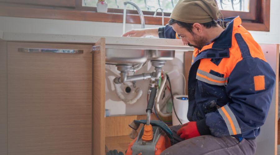 Expert burst pipe repair services in Dearborn, MO